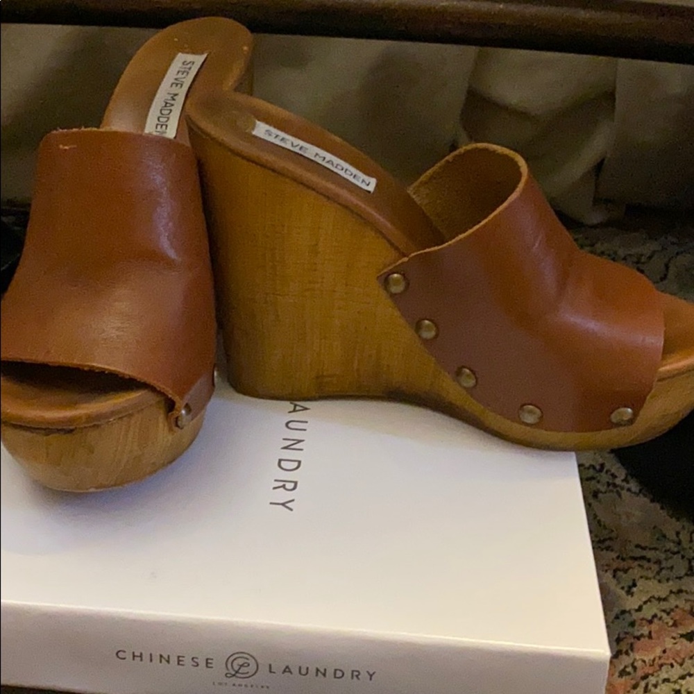 Steve Madden brown wedges